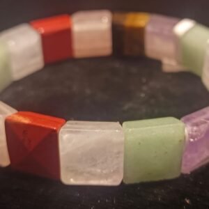 7 CHAKRA (SHAPE) BRACELET